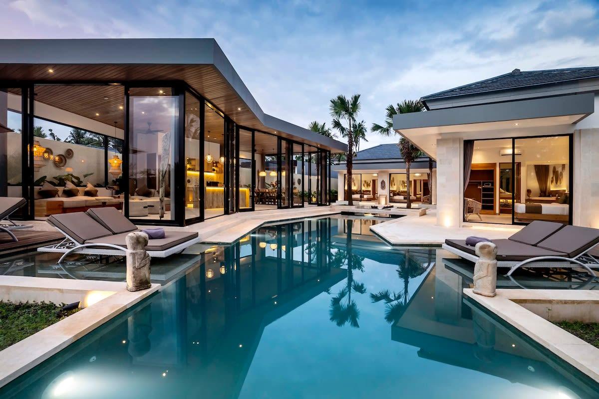 View of the villa’s pool and lounging area 