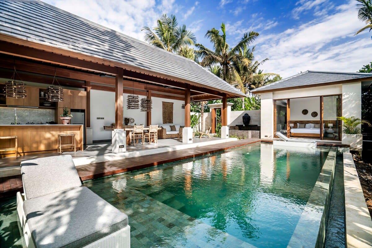 View of the villa’s front and infinity pool