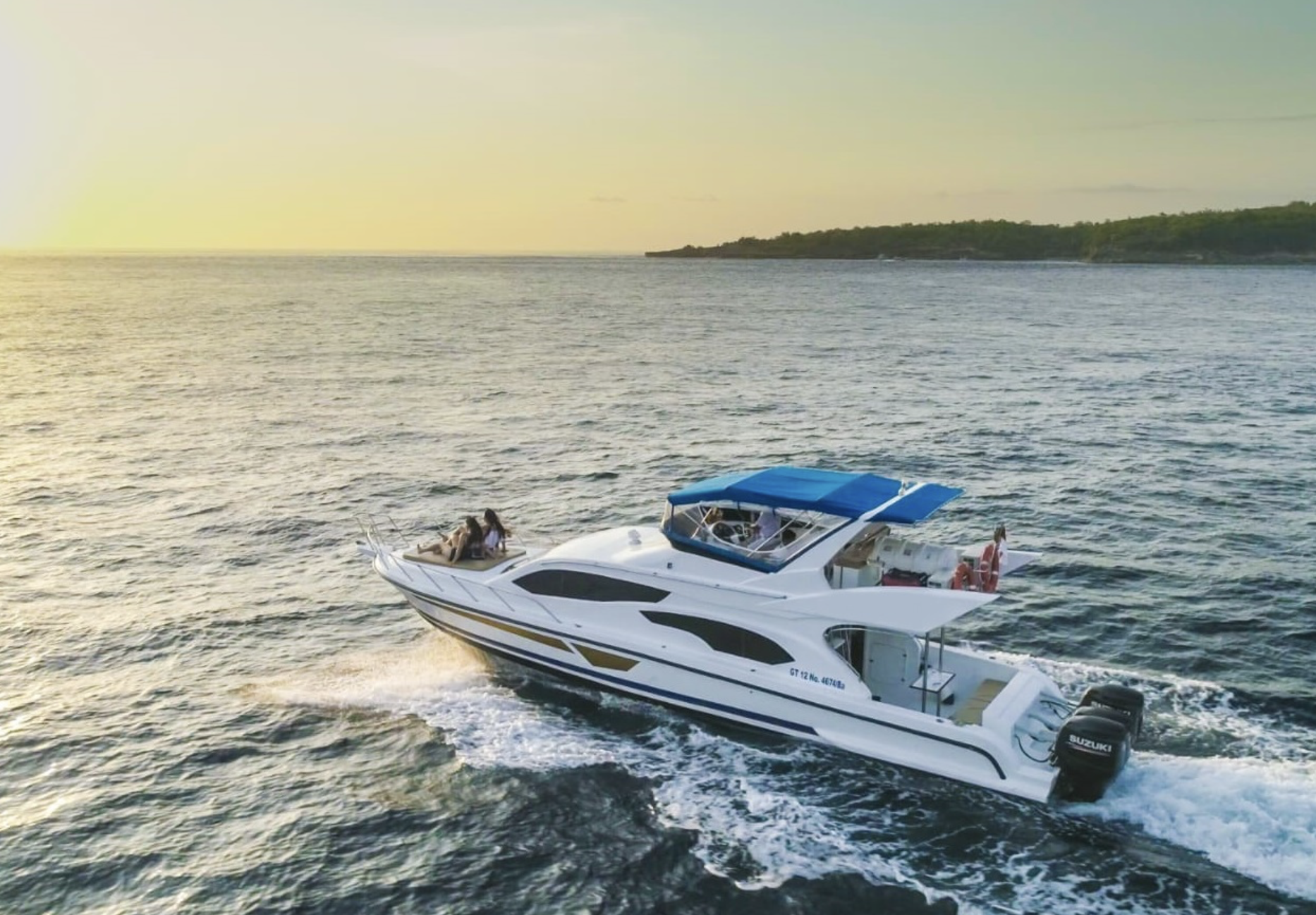 Private-Boat
