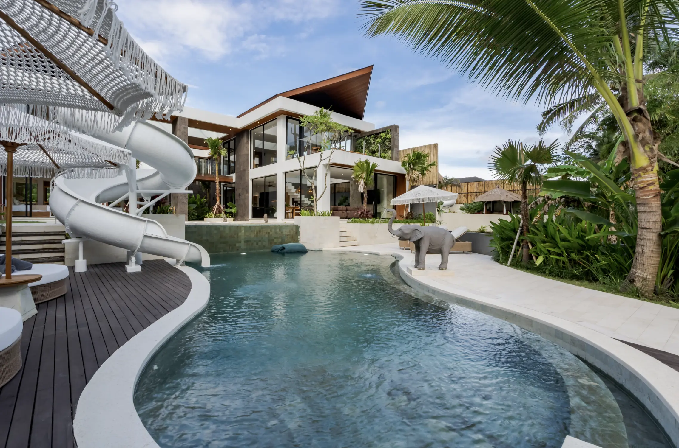 villa exterior2