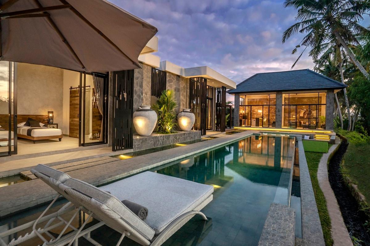 Spacious Pool facing to the green Nature