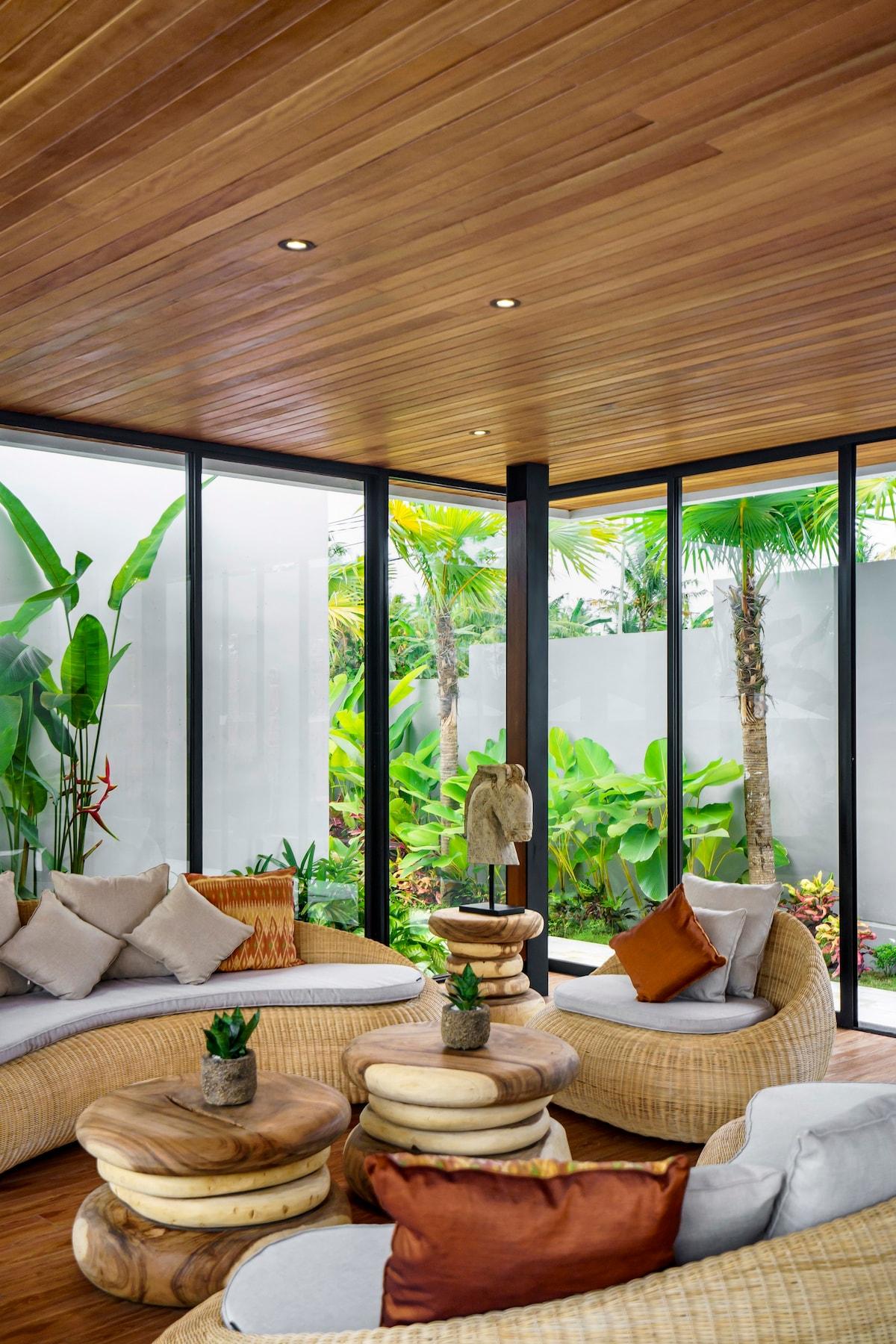 Close-up of the inside sitting area 